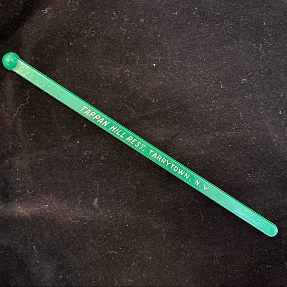 Vintage Lot of 7, New York Hotels, Restaurants & Bars Swizzle Sticks - Picture 11 of 12